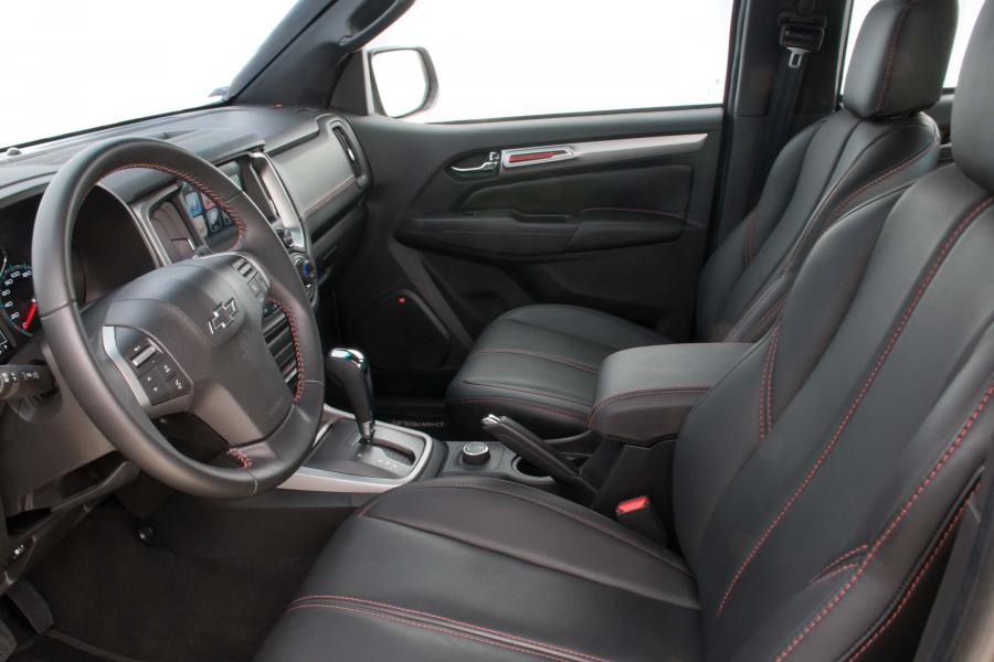 Интерьер Chevrolet S10 Trailboss Concept 2017 года  (фото 5 из 20)